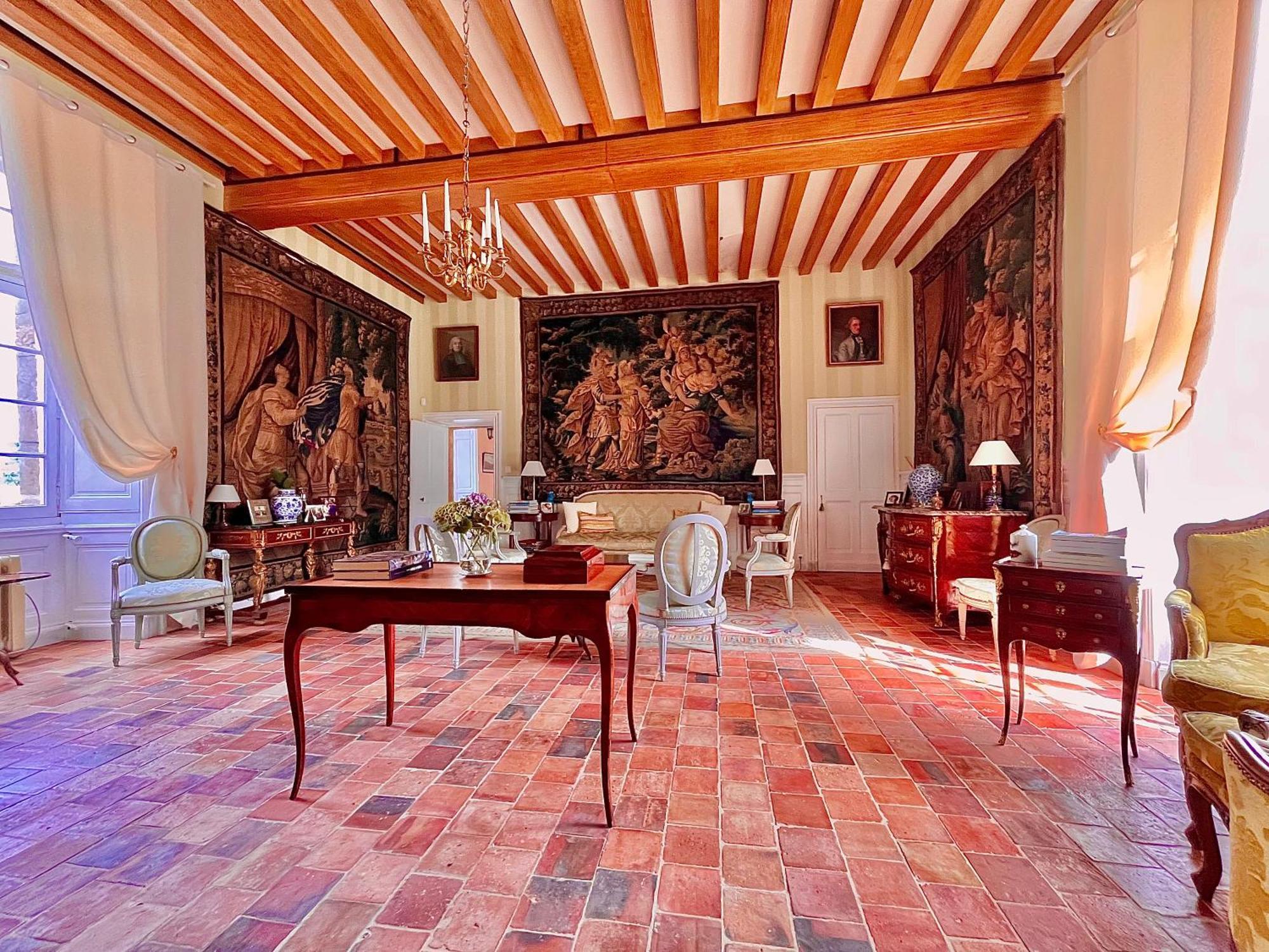 Chateau De Cadouzan Saint-Dolay Екстериор снимка