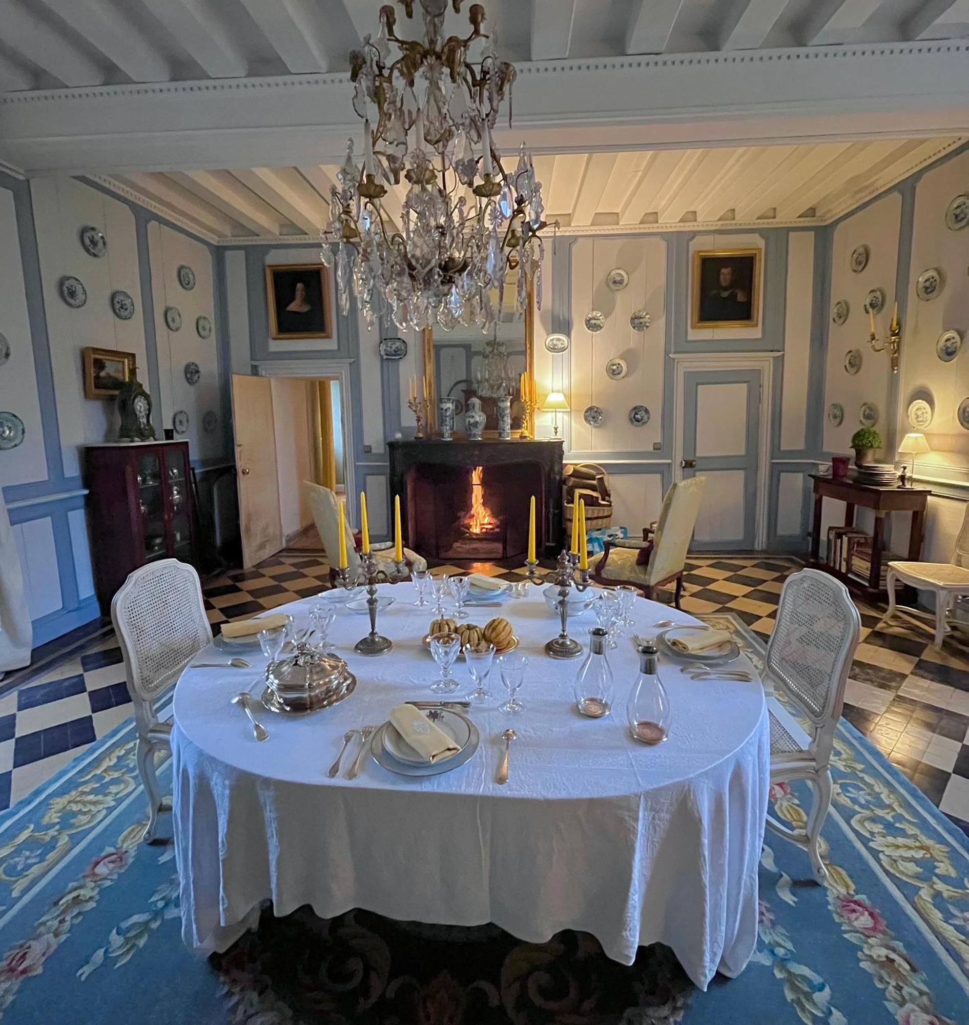 Chateau De Cadouzan Saint-Dolay Екстериор снимка